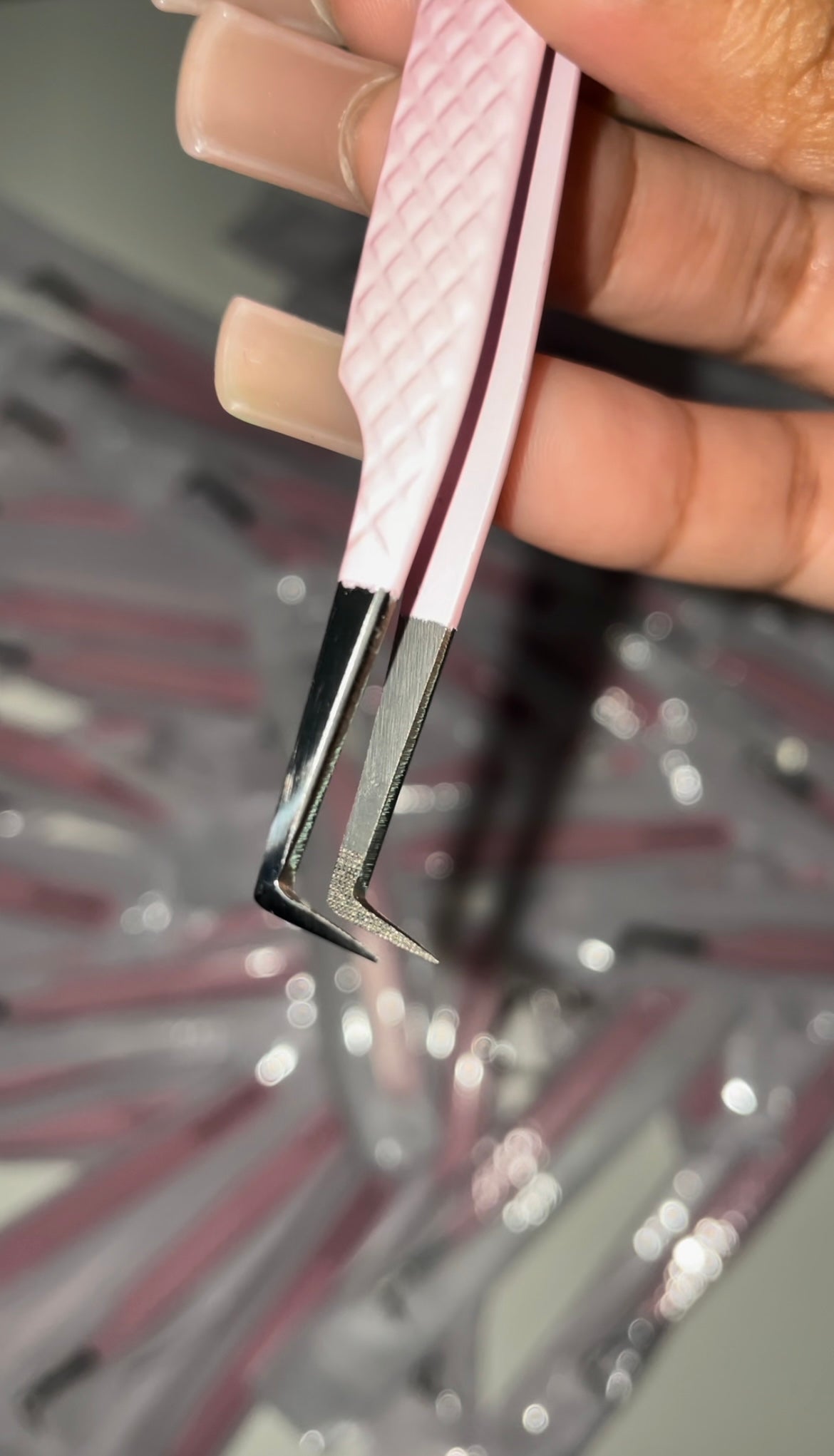 Fiber Tip Volume Tweezers
