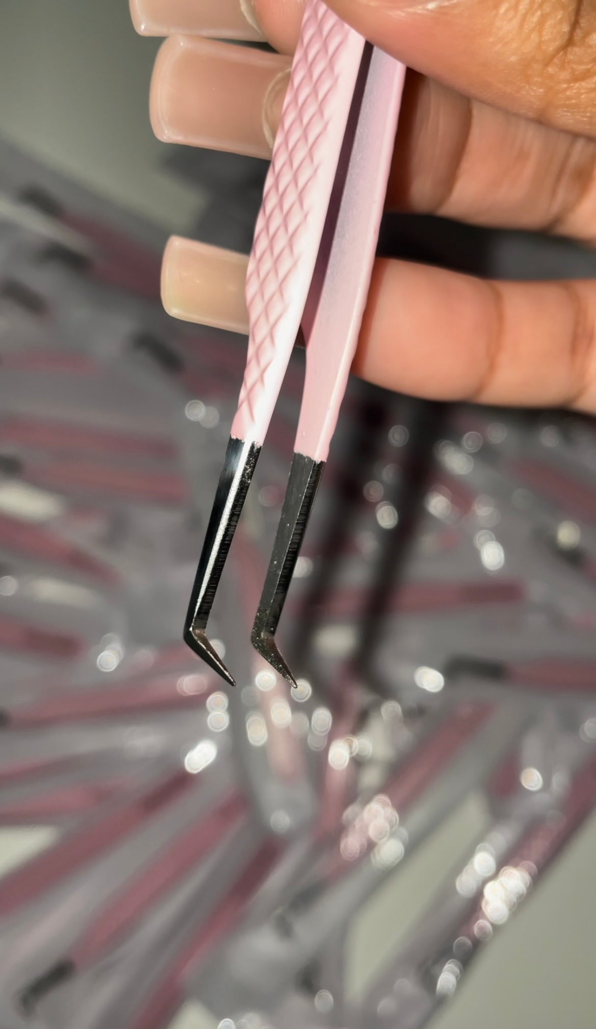 Fiber Tip Volume Tweezers
